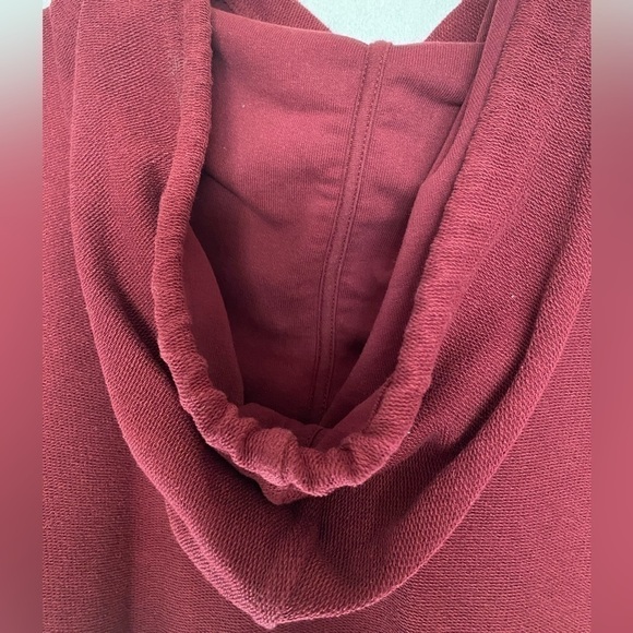 SILENCE + NOISE BURGUNDY CROPPED FITTED HOODIE SIZE LARGE - Picture 5 of 5